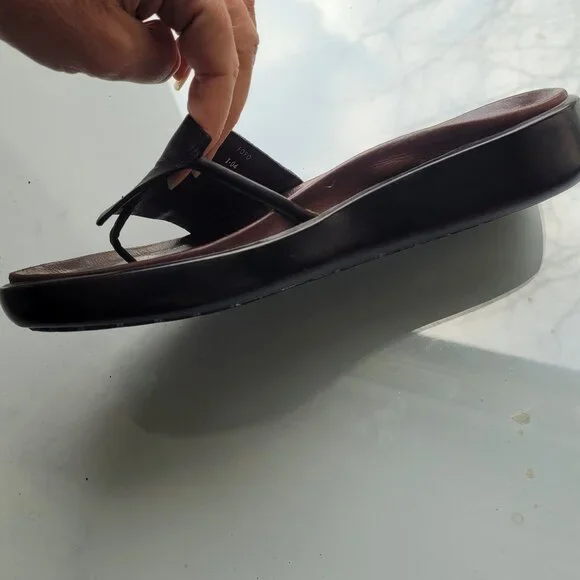 Donald J Pliner Brown Leather Slides Women's Sz 7 M - Picture 5 of 10